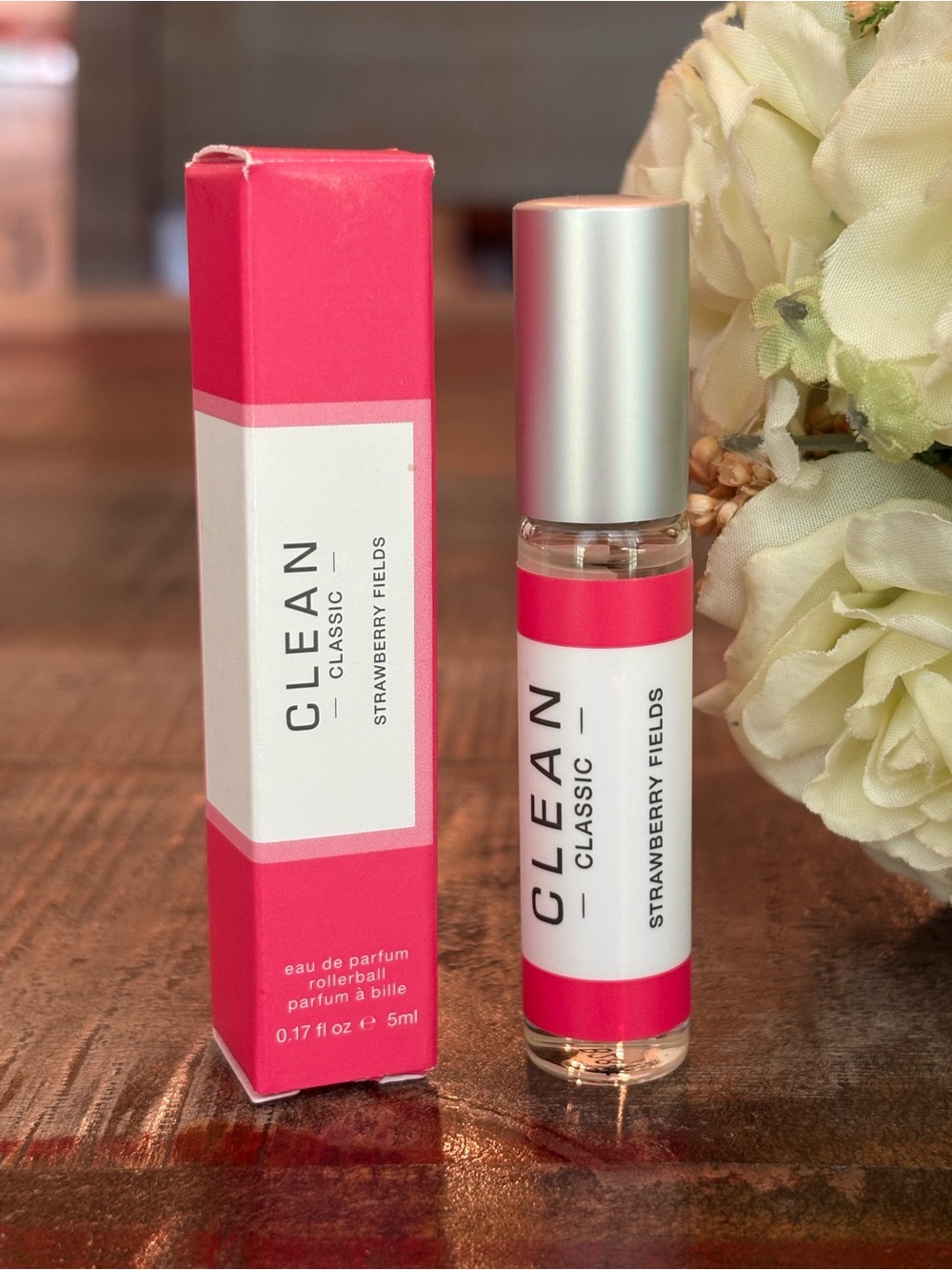 New CLEAN CLASSIC Mini Fragrance ROLLERBALL in STRAWBERRY 🍓 FIELDS!